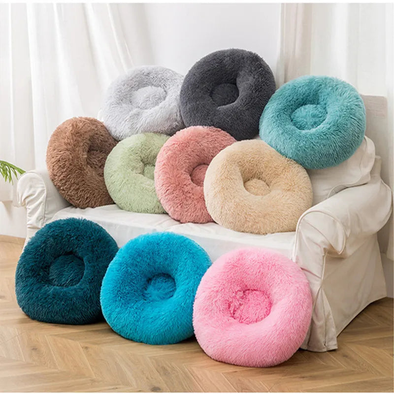 SnuggleNest Donut Bed – Soft and Soothing for Cats and Dogs