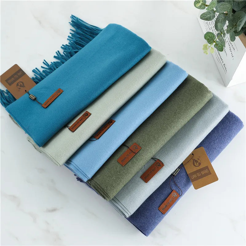 Cozy Chic Scarf - Warm and Stylish