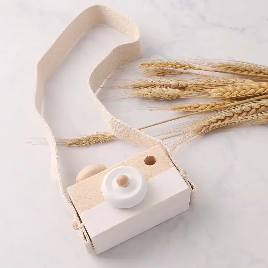 Creative Wooden Camera – For the Little Explorer