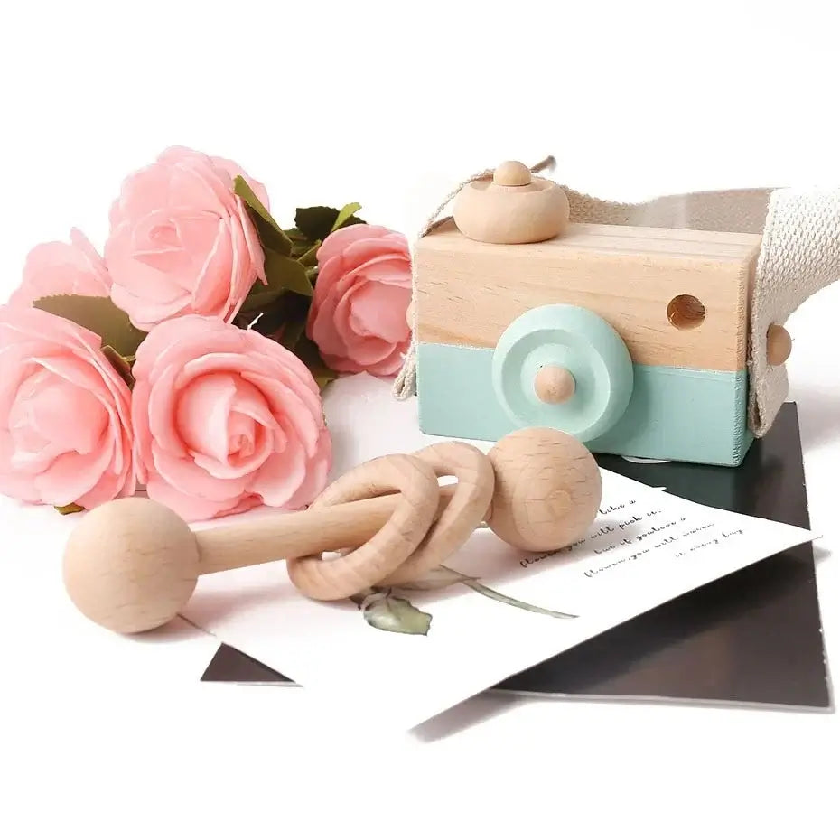 Creative Wooden Camera – For the Little Explorer