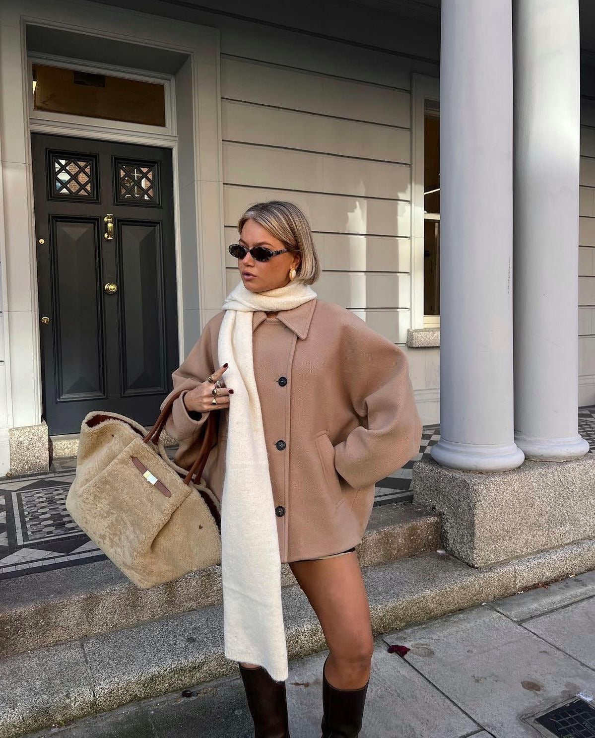 Modern Chic Coat - Elegant Oversized Coat for Stylish Days
