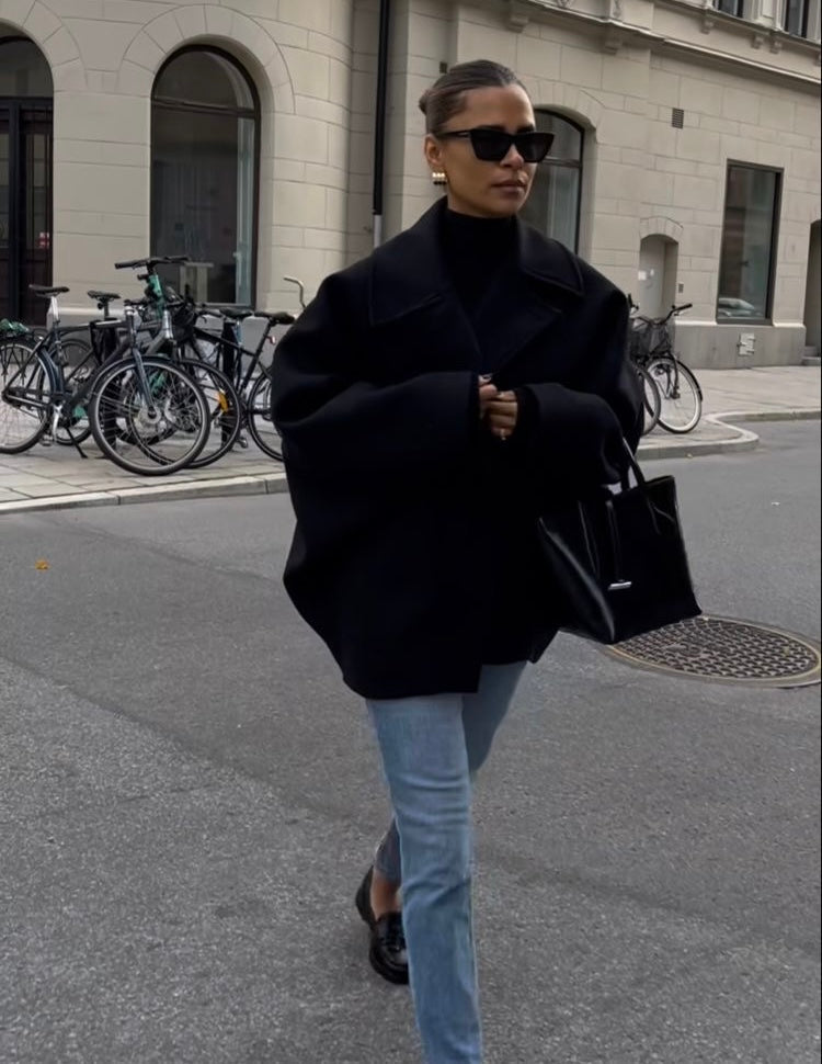 Modern Chic Coat - Elegant Oversized Coat for Stylish Days