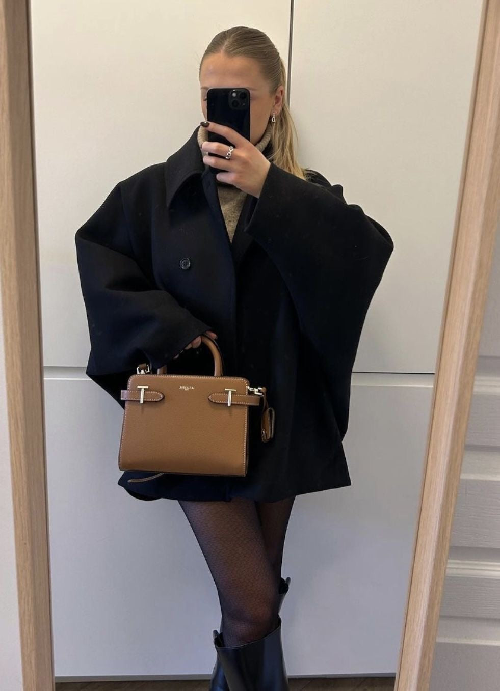 Modern Chic Coat - Elegant Oversized Coat for Stylish Days