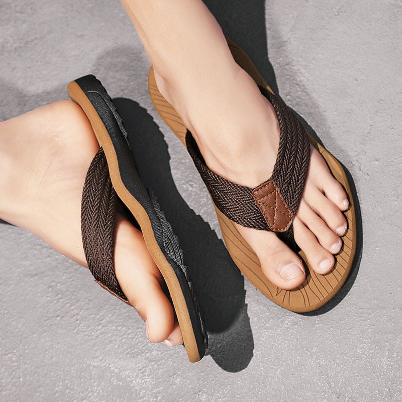Liam Heren Slippers – Stylish Comfort for Sunny Summer Days