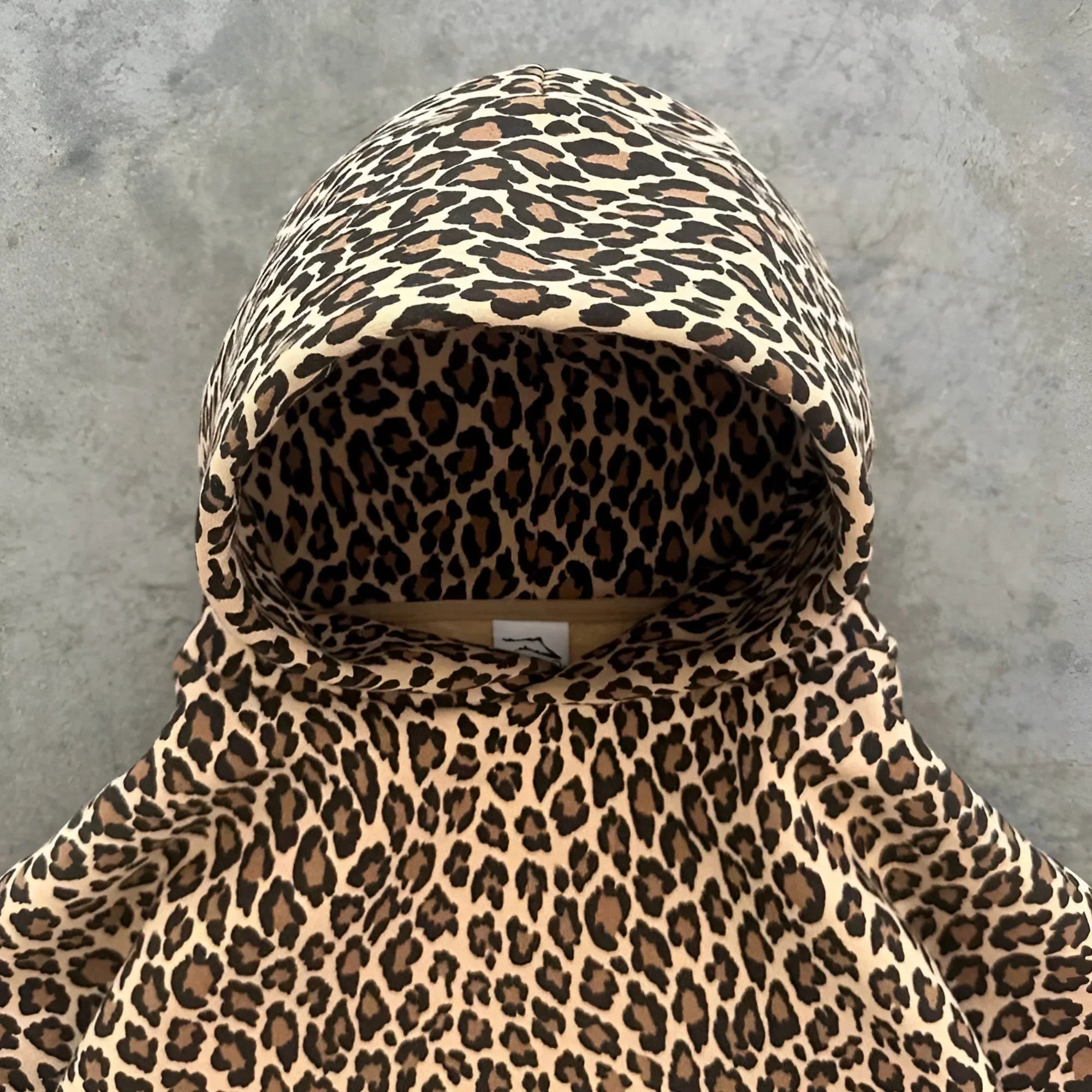 Luxe Oversized Hoodie - Warmth and Comfort in Style