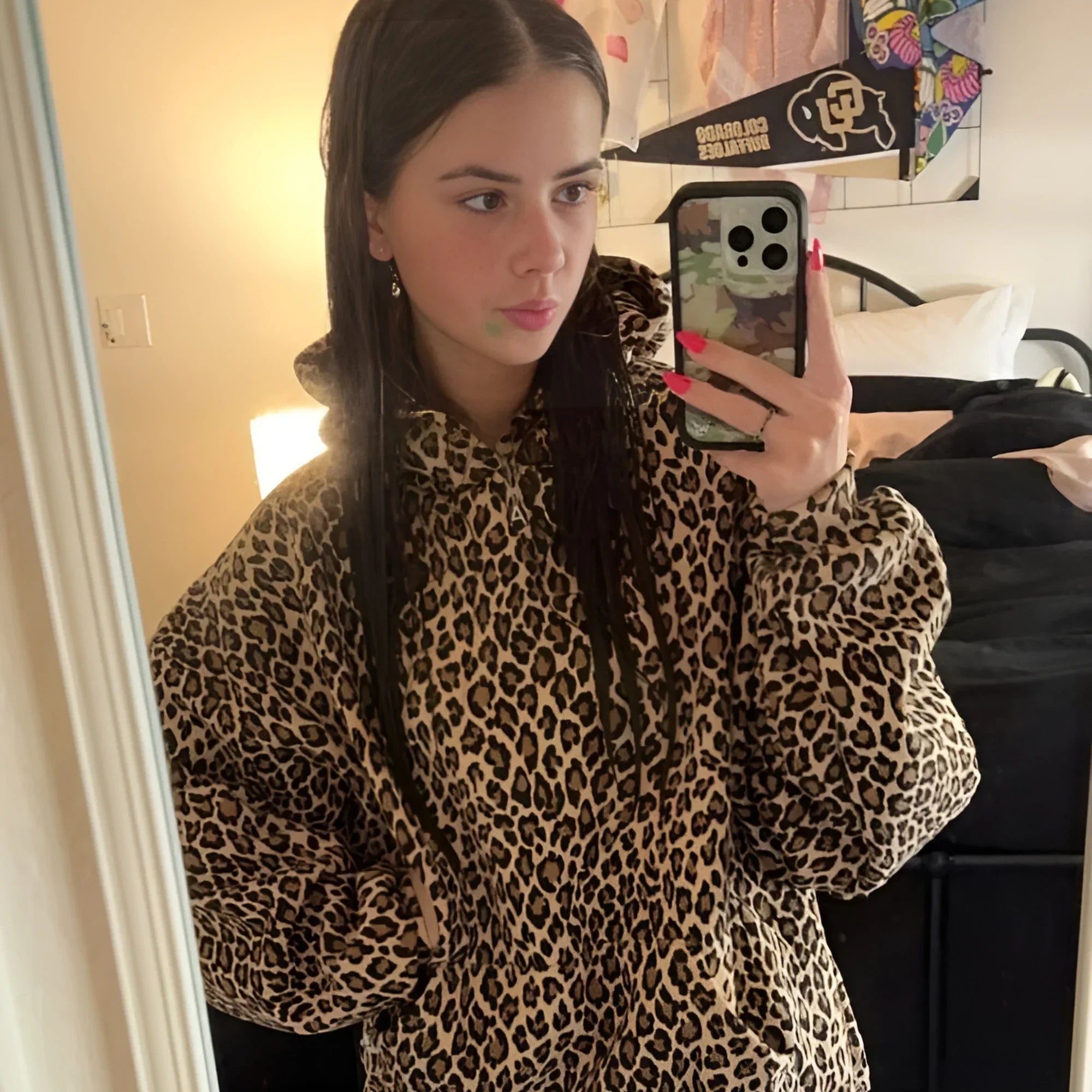 Luxe Oversized Hoodie - Warmth and Comfort in Style