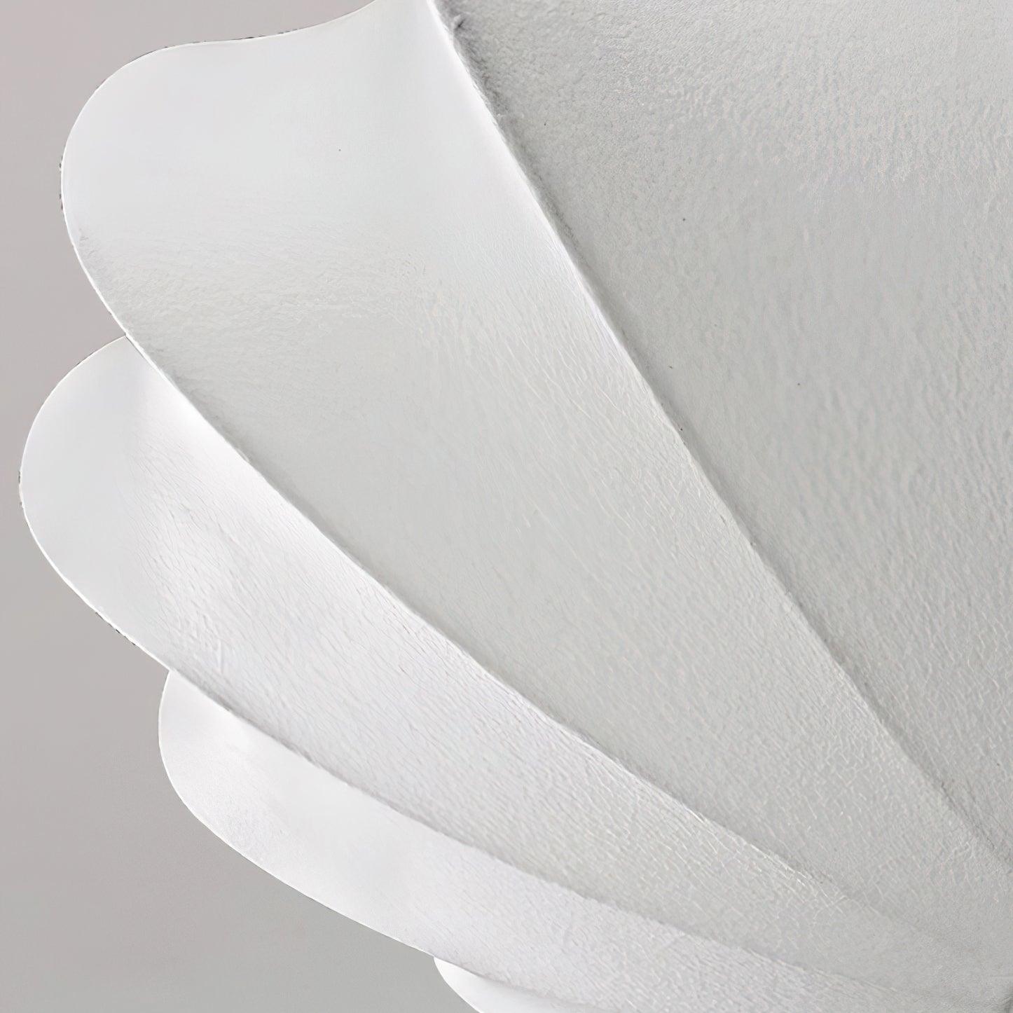 Shell-Shaped Ceiling Light – Modern and Atmospheric Home Accessory