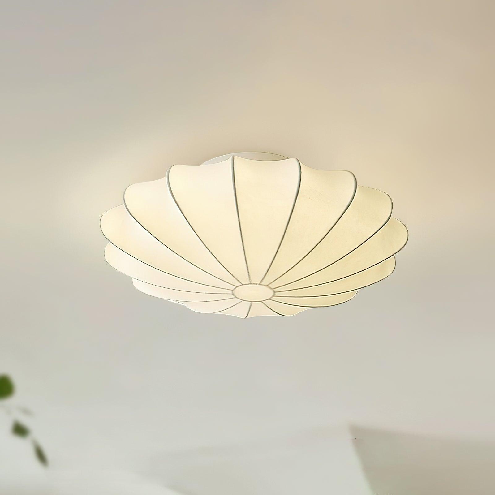 Shell-Shaped Ceiling Light – Modern and Atmospheric Home Accessory