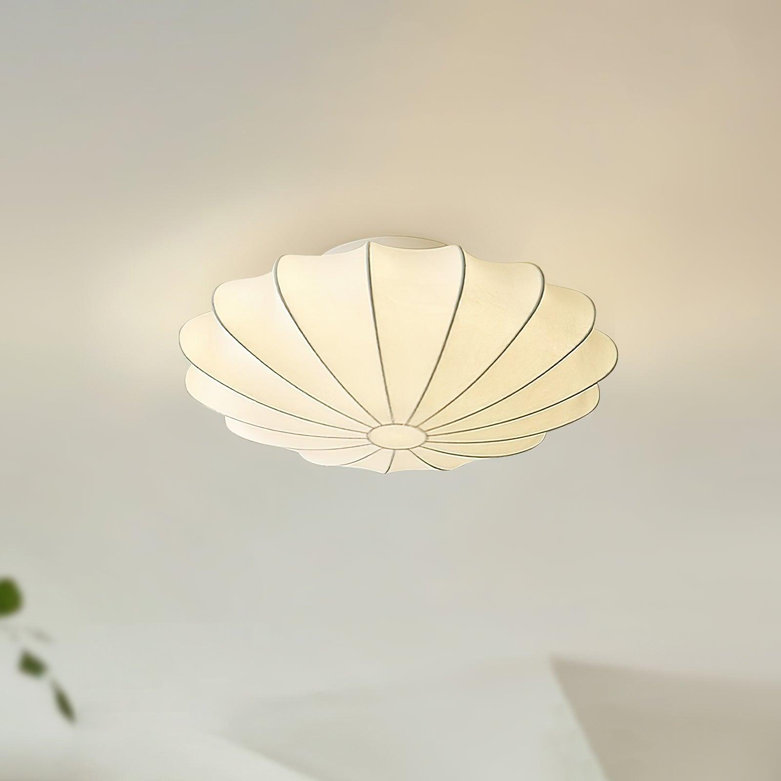 Shell-Shaped Ceiling Light – Modern and Atmospheric Home Accessory