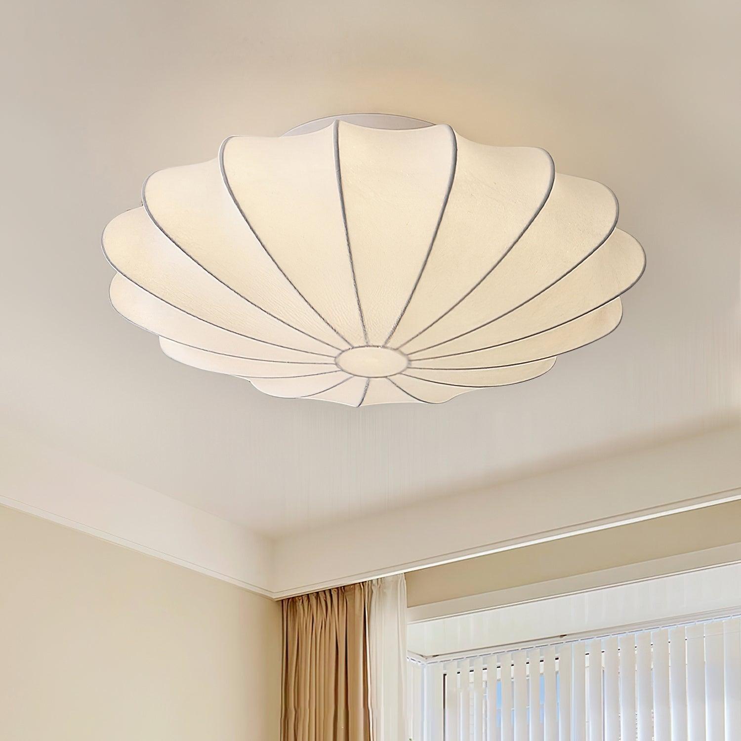 Shell-Shaped Ceiling Light – Modern and Atmospheric Home Accessory