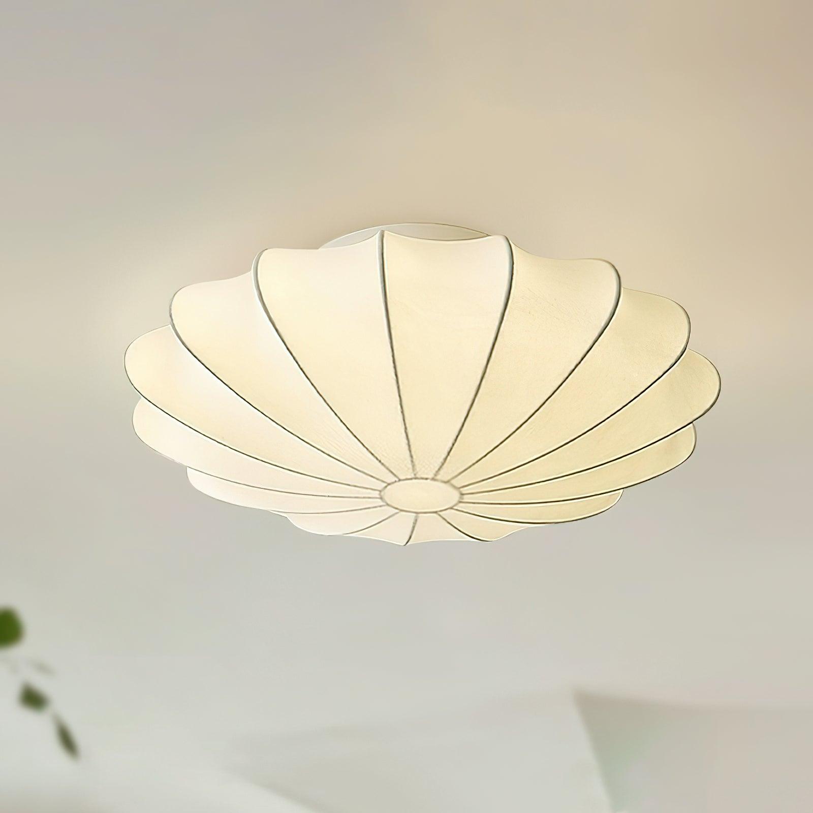 Shell-Shaped Ceiling Light – Modern and Atmospheric Home Accessory