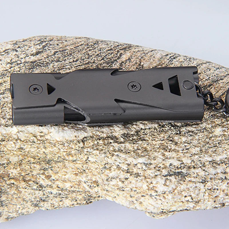 TrailSafe Dual-Chamber Whistle – Reliable Signal for Outdoors