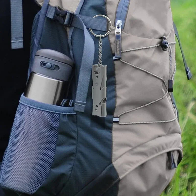 TrailSafe Dual-Chamber Whistle – Reliable Signal for Outdoors