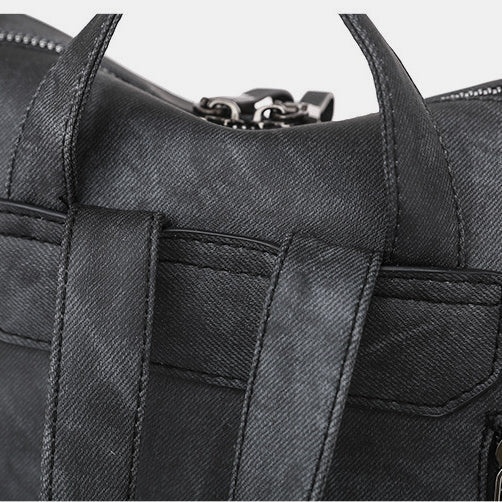 Modern Minimalist Backpack – For the Style-Conscious Explorer