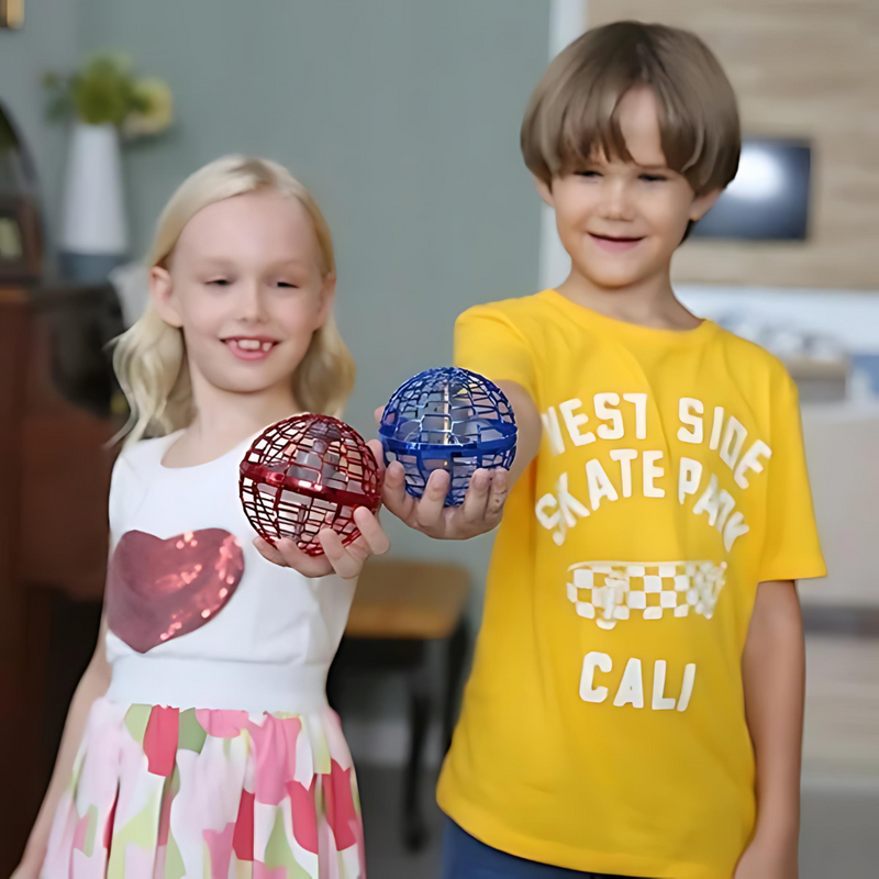 LumiFly - Flying LED Ball with Boomerang Effect