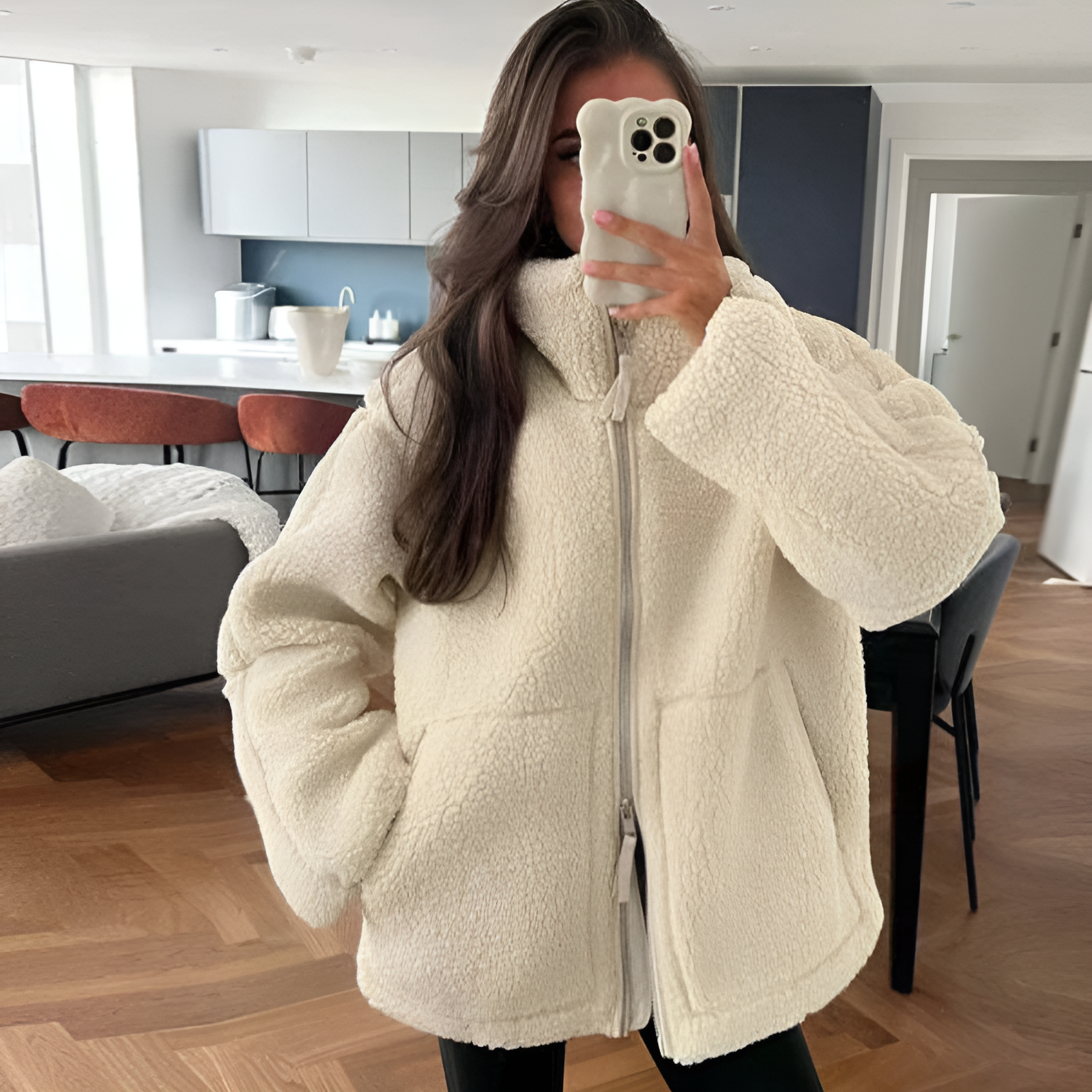 Emma's Comfort Teddy Coat - For Warm and Stylish Days