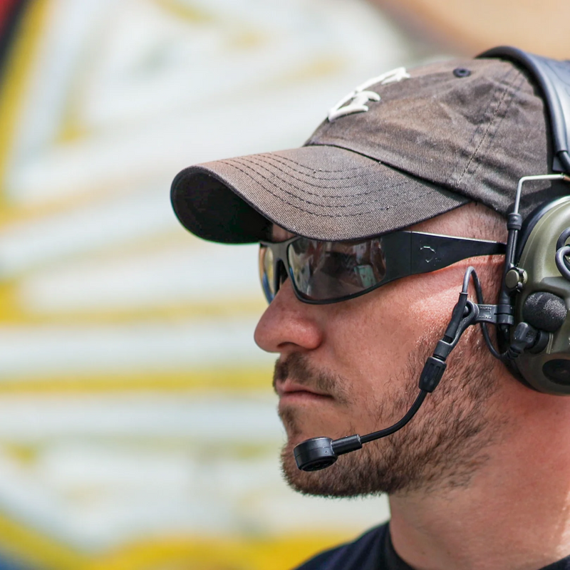 Sporty Sunglasses with Polarised Lenses – UV400 Protection for Outdoor Activities