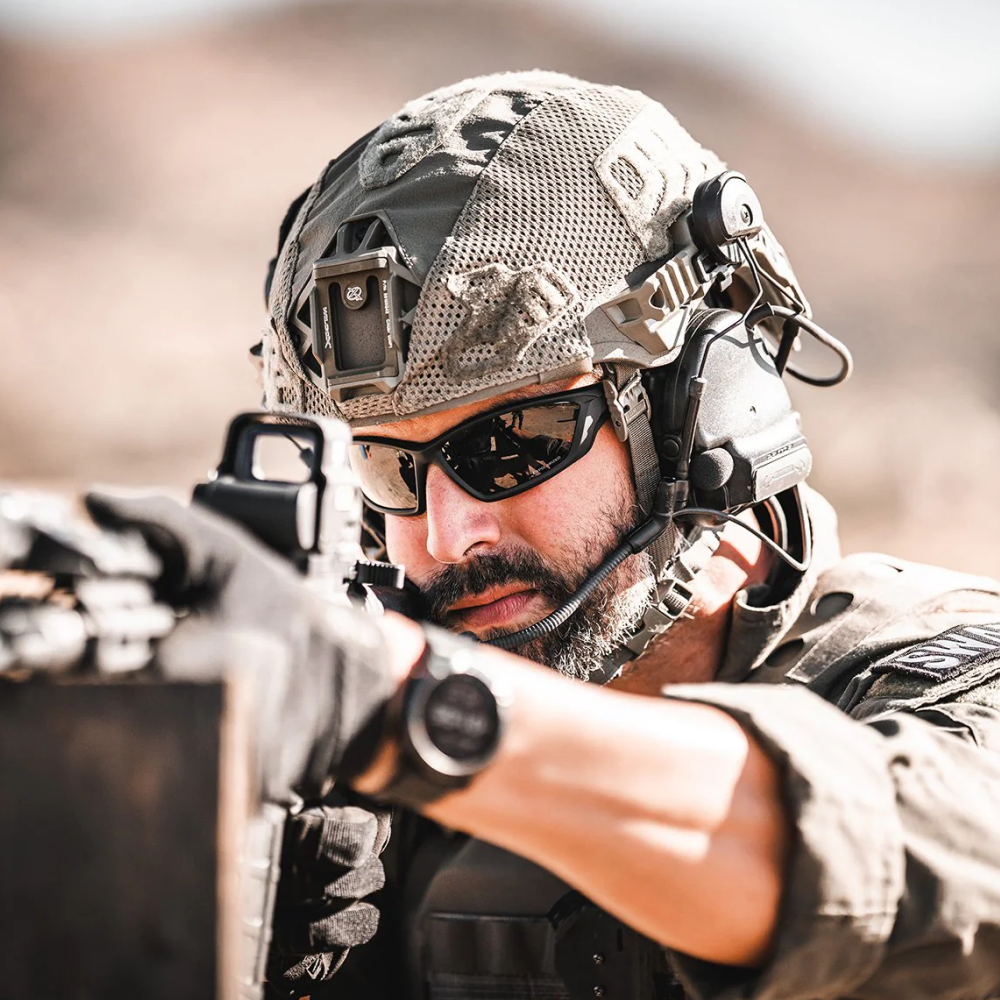 Sporty Sunglasses with Polarised Lenses – UV400 Protection for Outdoor Activities