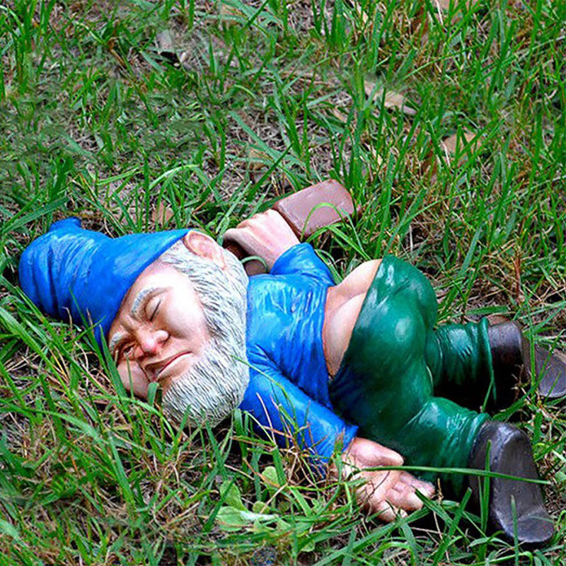 Lazy Larry Garden Gnome – The Sleepyhead of the Garden