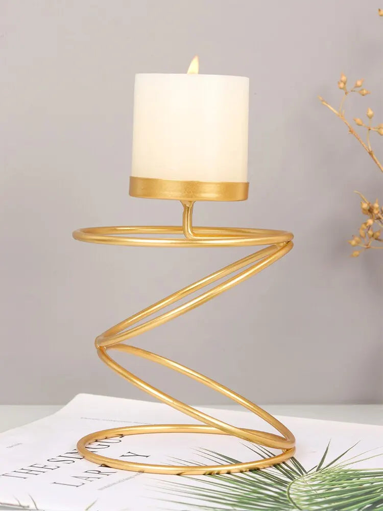Elegant Spiral Candle Holder – For a Cozy and Stylish Home