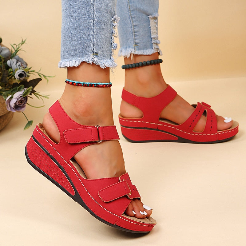 Comfortable Chic Sandals - Stylish and Functional