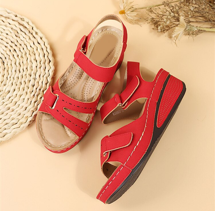Comfortable Chic Sandals - Stylish and Functional