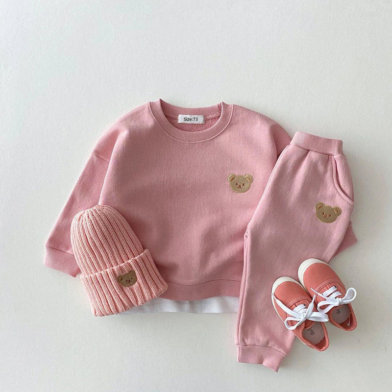 Adorable Kids Outfit - Comfortable and Playful