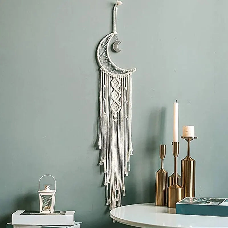 Lunar Macramé Dreamcatcher – Mystical Atmosphere and Handmade