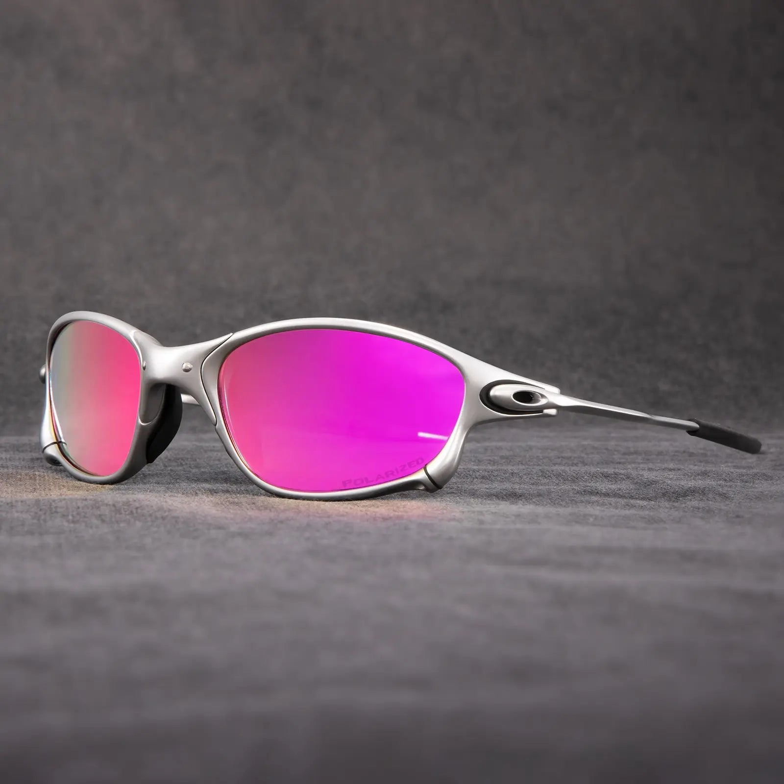 Sporty Polarised Sunglasses – Metallic Frame with Red Lenses
