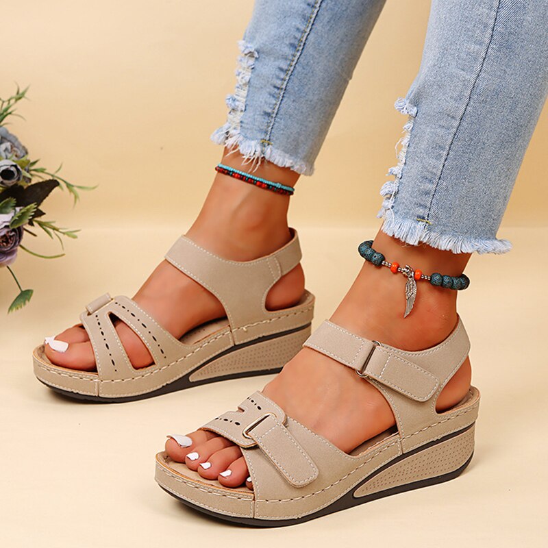 Comfortable Chic Sandals - Stylish and Functional