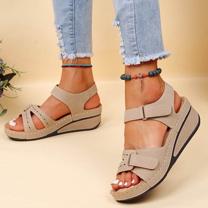 Comfortable Chic Sandals - Stylish and Functional