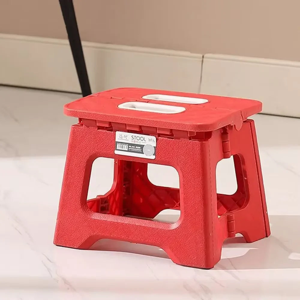 Folding Step Stool – Lightweight, Non-Slip, and Versatile for Kitchen and Home Use