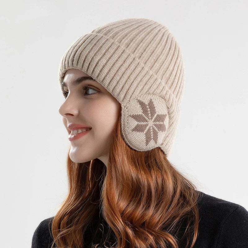 Winter Warm Knitted Beanie - For Comfort and Protection in the Cold