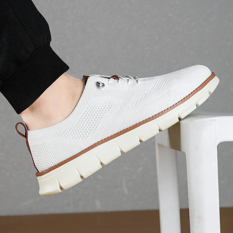 Finn Sporty Sneakers – For Active Days