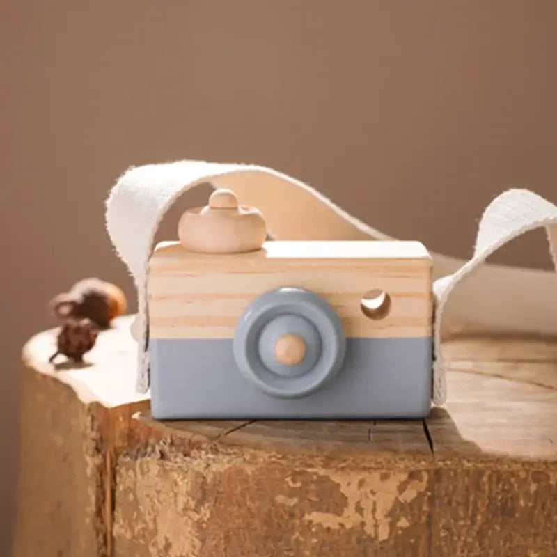 Creative Wooden Camera – For the Little Explorer