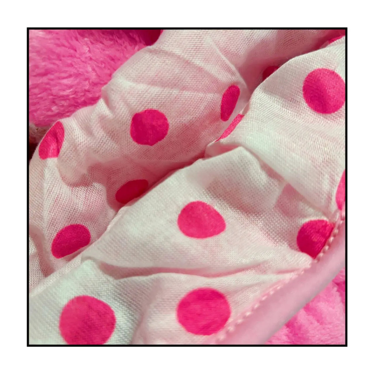 Soft Children's Bathrobe with Ears and Bow - Warm and Comfortable Nightwear