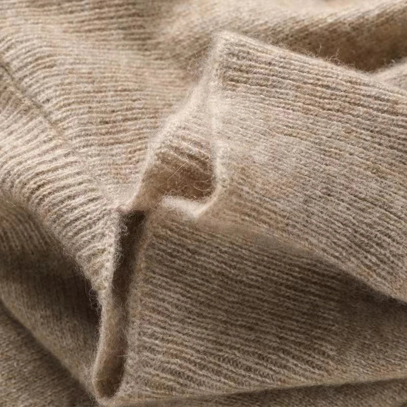 Multifunctional Shawl – Stylishly Wearable as a Cardigan or Wrap