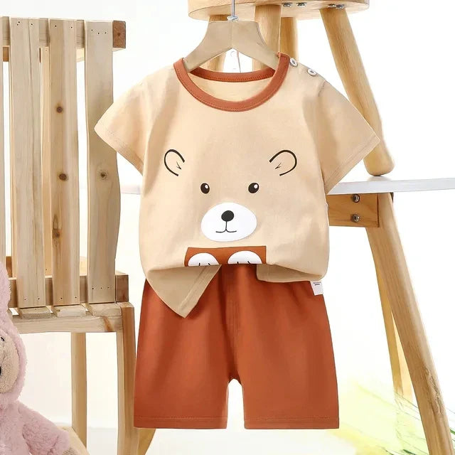 Summer Set for Kids – Cartoon T-shirt and Shorts with Mickey Mouse Print