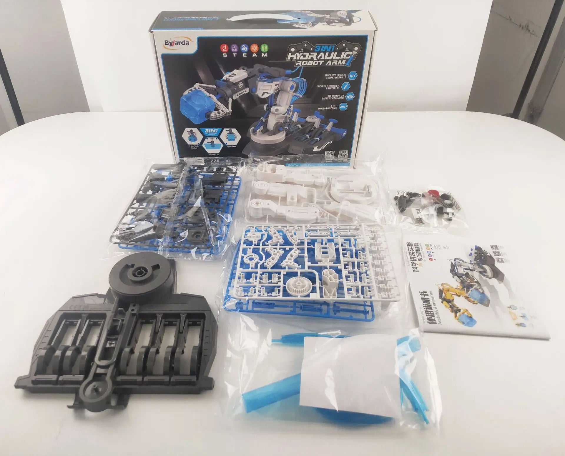 Hydraulic Robot Arm Construction Kit – 3-in-1 Educational Toy