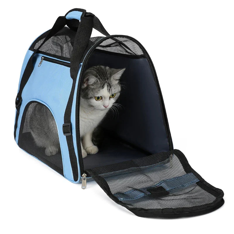 PawVoyager Travel Bag – Comfortable and Safe Travel with Your Cat or Small Dog