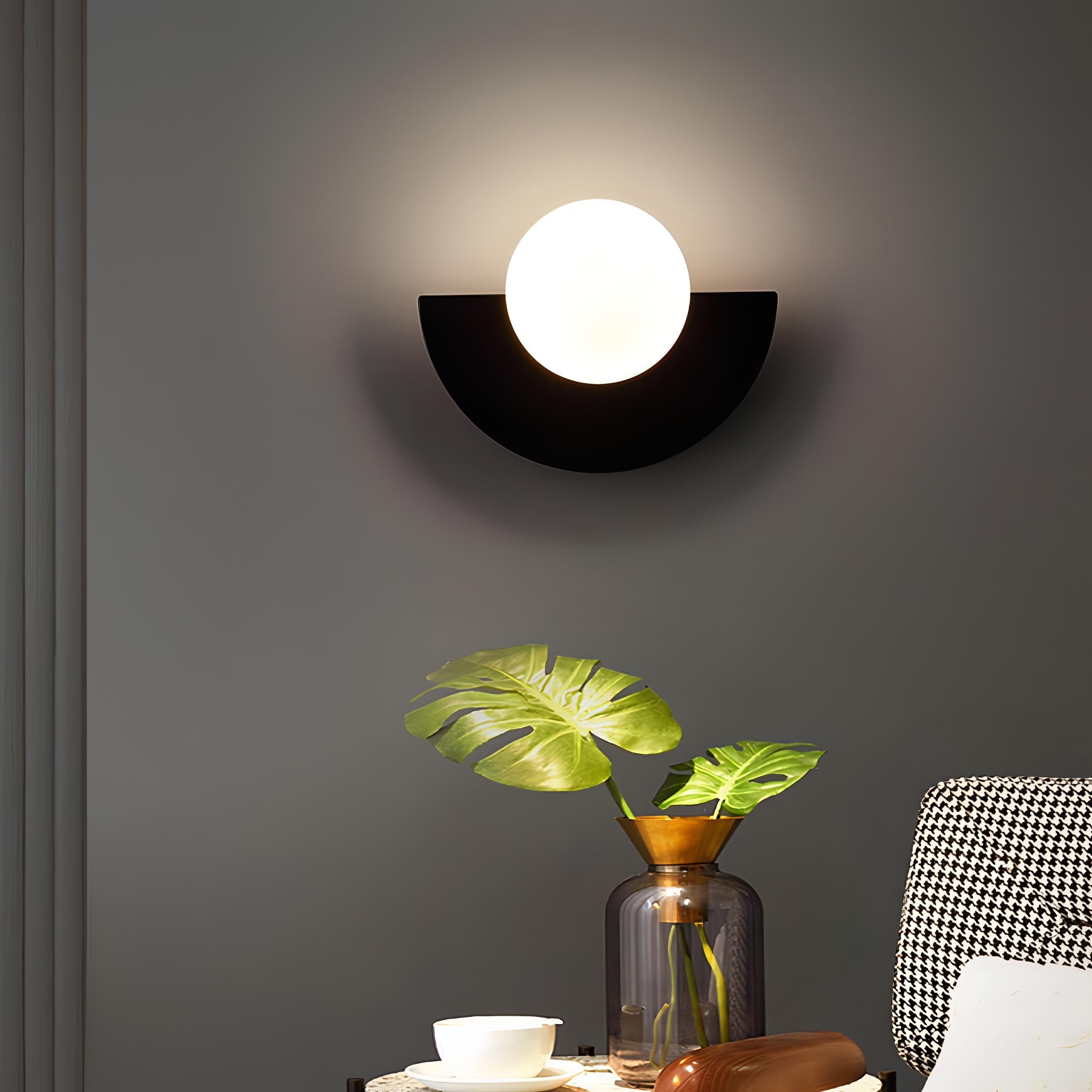 Solari Nordic Wall Lamp – Modern Design and Cosy Atmosphere