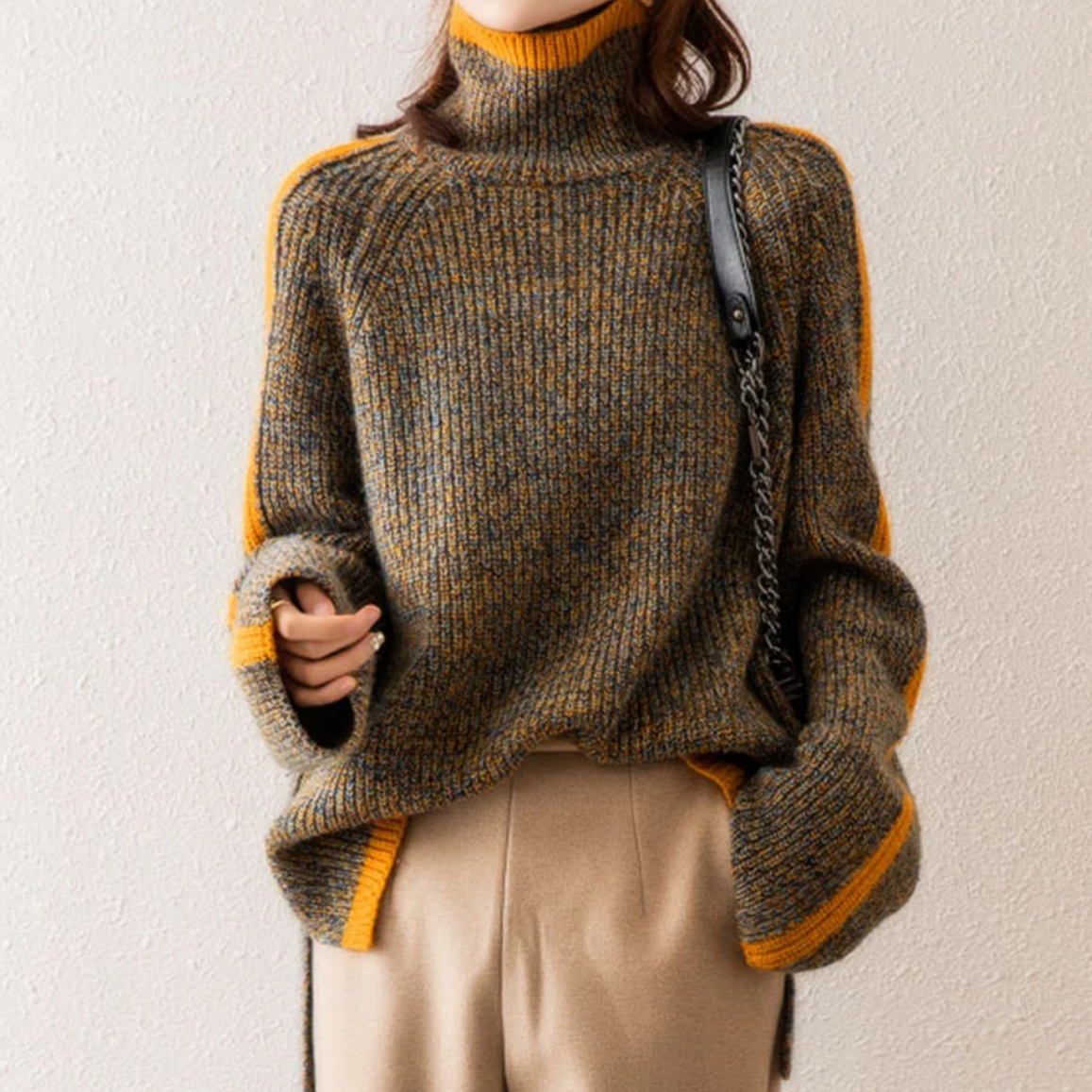 Laura Cozy Sweater – For a trendy and warm look