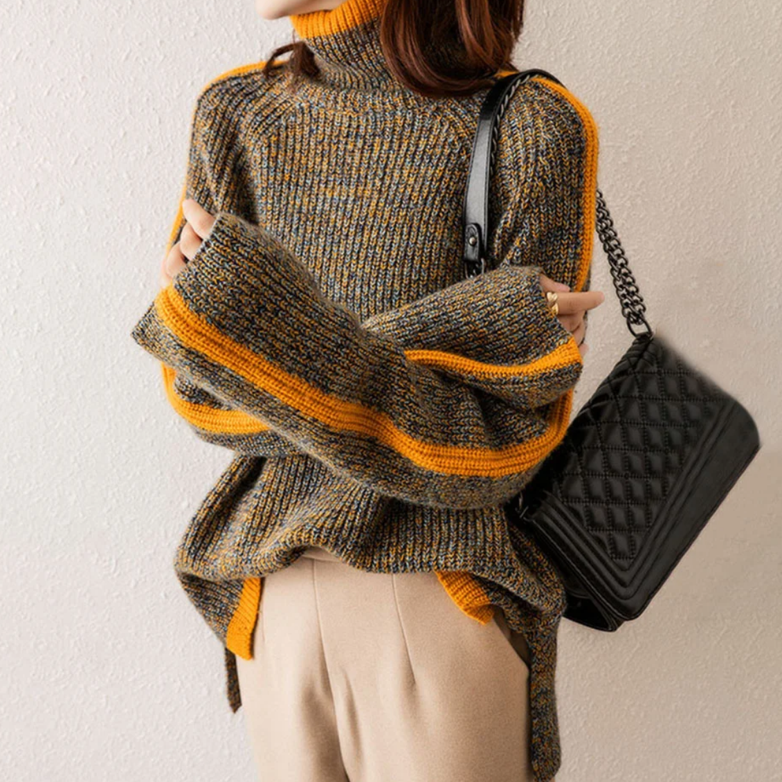 Laura Cozy Sweater – For a trendy and warm look