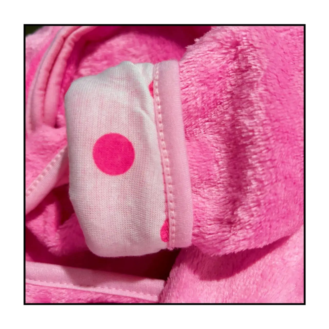 Soft Children's Bathrobe with Ears and Bow - Warm and Comfortable Nightwear