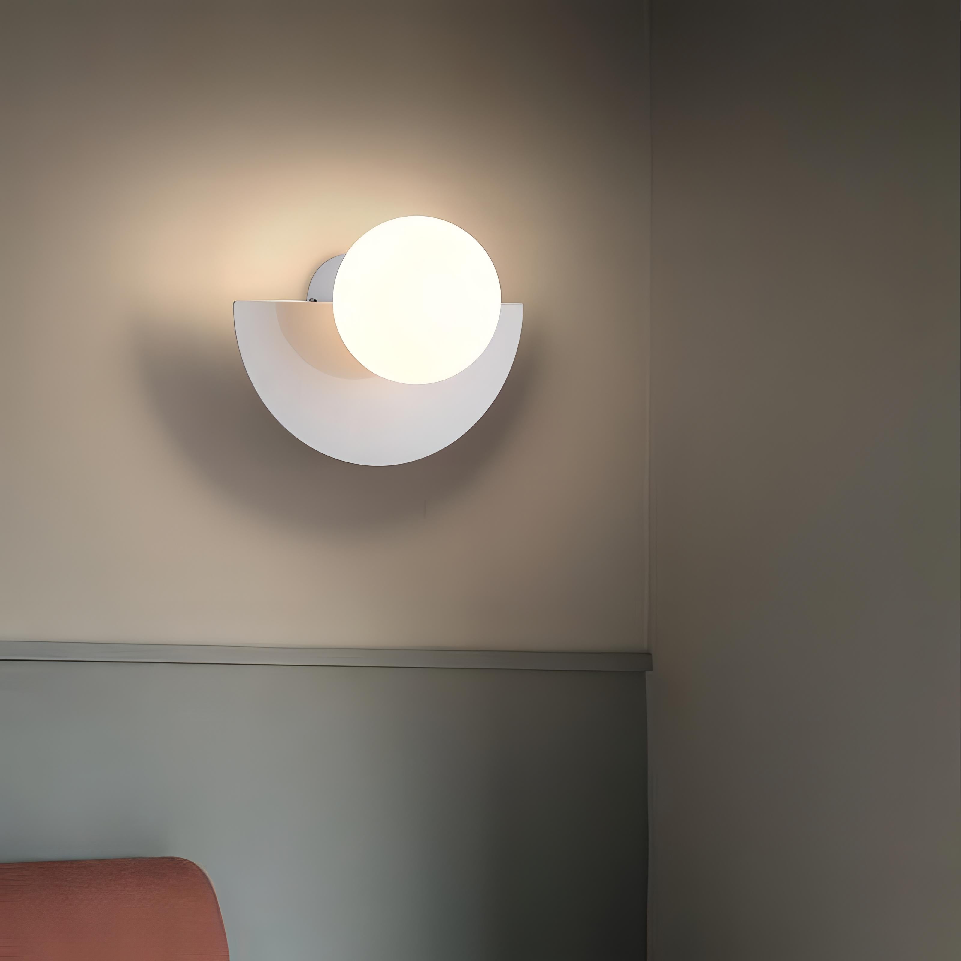 Solari Nordic Wall Lamp – Modern Design and Cosy Atmosphere