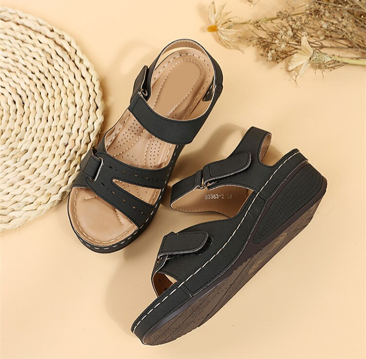 Comfortable Chic Sandals - Stylish and Functional