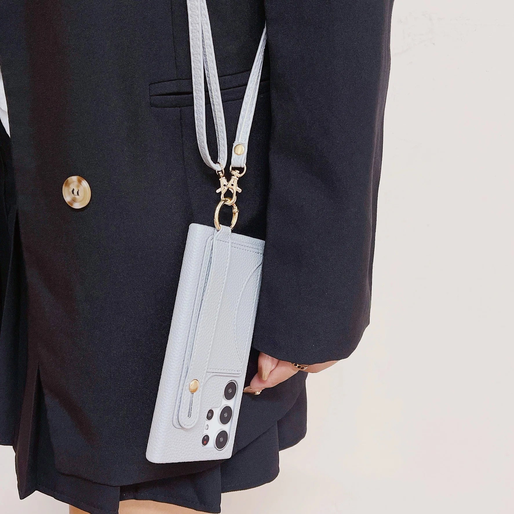 Chic Phone Holder – For a Trendy and Practical Solution