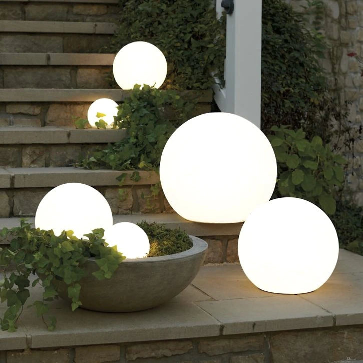 Spherical Garden Lamp with Colour Light – LED Ball Lamp for Indoor and Outdoor Use