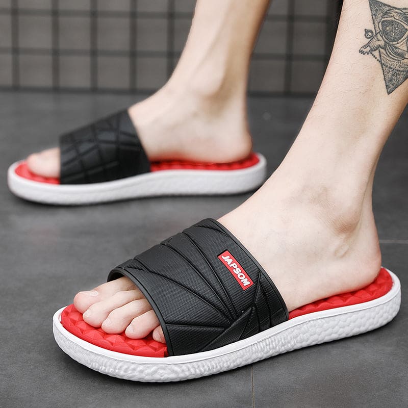 Liam Heren Slippers – Stylish Comfort for Sunny Summer Days
