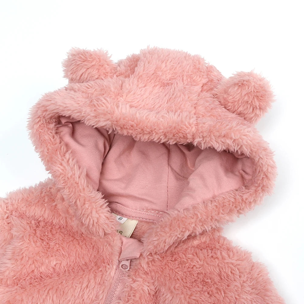 Cuddly Baby Winter Suit – Warm and Comfortable for Outdoor Adventures